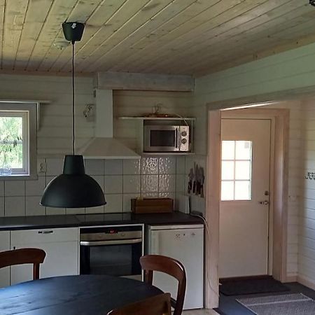 Vackert Belaegen Laegenhet I Gesunda Apartment Solleron Exterior photo