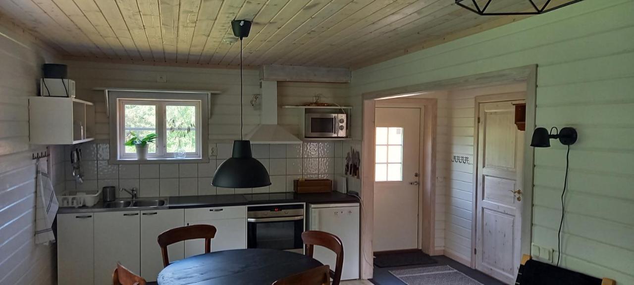 Vackert Belaegen Laegenhet I Gesunda Apartment Solleron Exterior photo